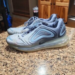 Nike Air Max 720 Sneakers